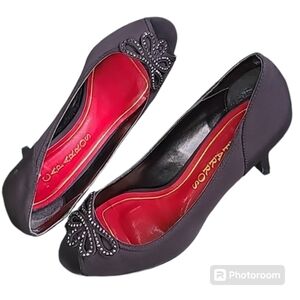 CAPARROS PEEP TOE BLACK HEELS 7.5‎